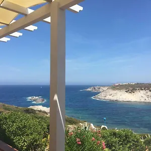 Villaggio Polifemo 38 Località Cala Sapone